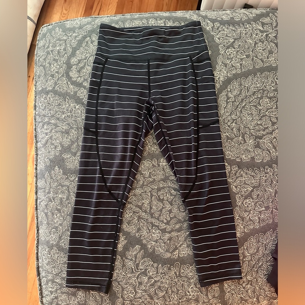 Zyia leggings